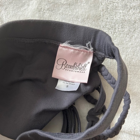 Bombshell Sportswear Sports Bra Tickle Back - Picture 4 of 4